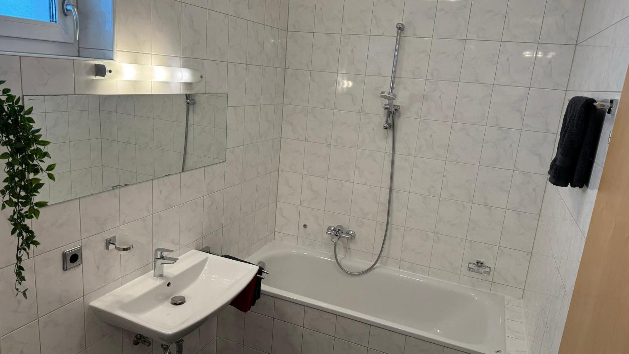 City Apartement Linz Fuer 5 Gaeste Mit Self-Checkin Und Kueche Esterno foto