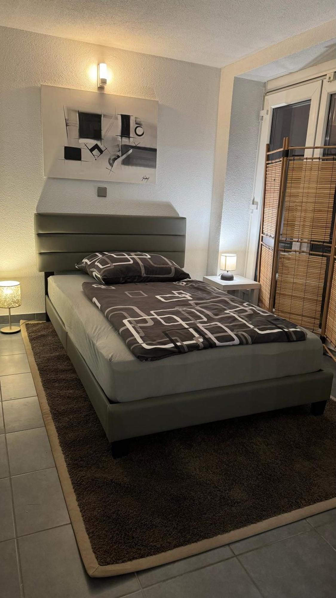 City Apartement Linz Fuer 5 Gaeste Mit Self-Checkin Und Kueche Esterno foto