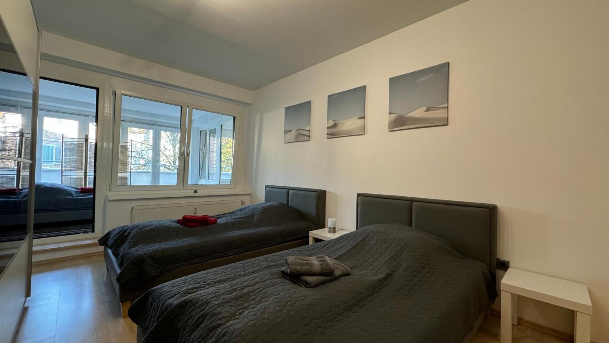 City Apartement Linz Fuer 5 Gaeste Mit Self-Checkin Und Kueche Esterno foto